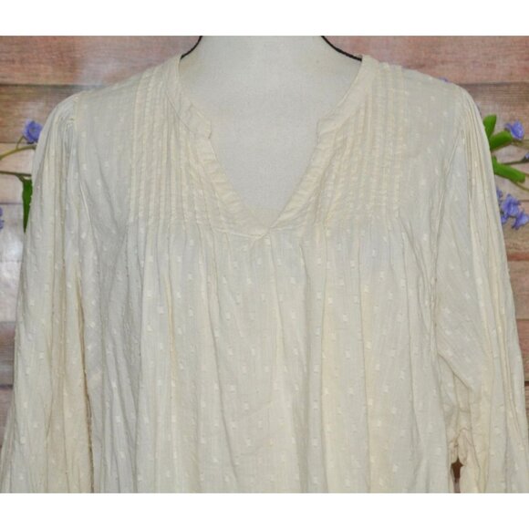 Old Navy Top XXL Plus Pintuck Blouse Cottagecore Peasant Cream Swiss Dot Casual - Picture 2 of 9